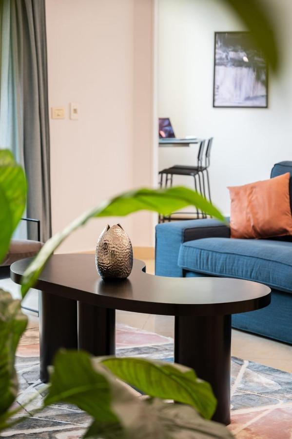 Distinct & Decent 2 Bdr Apt Steps From Nightlife And Airport Káhira Exteriér fotografie