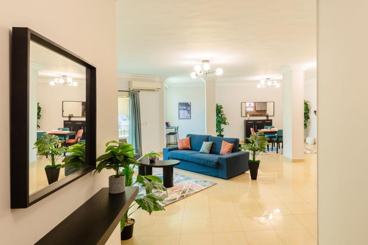 Distinct & Decent 2 Bdr Apt Steps From Nightlife And Airport Káhira Exteriér fotografie