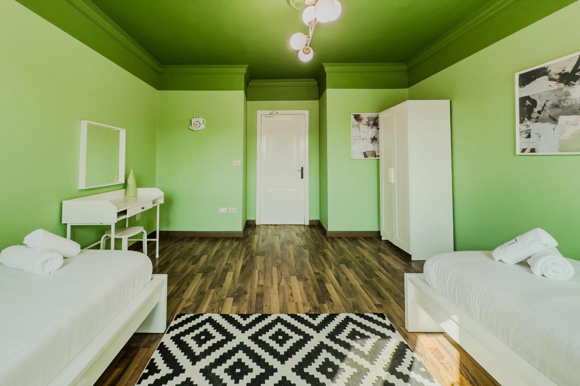 Distinct & Decent 2 Bdr Apt Steps From Nightlife And Airport Káhira Exteriér fotografie