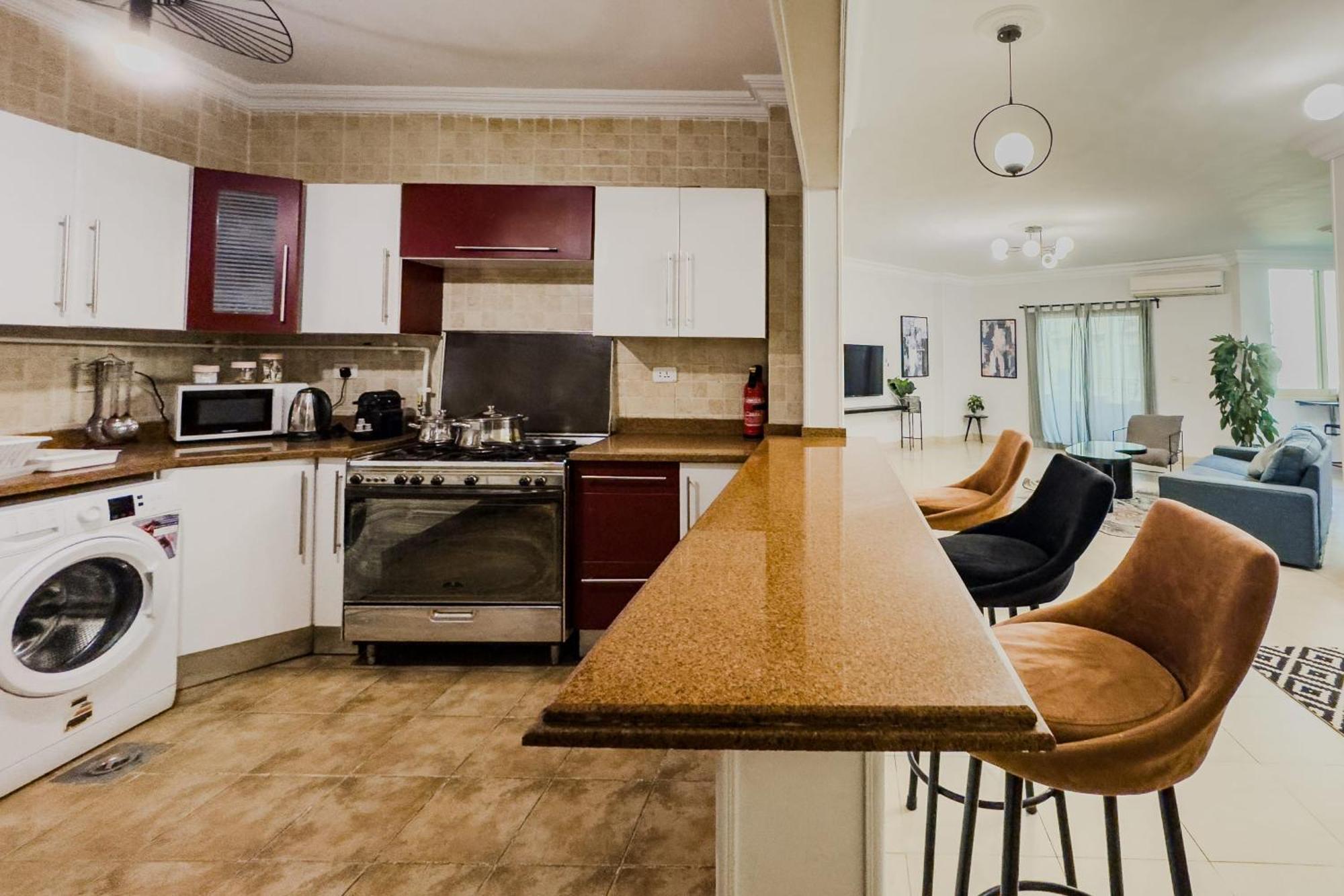Distinct & Decent 2 Bdr Apt Steps From Nightlife And Airport Káhira Exteriér fotografie